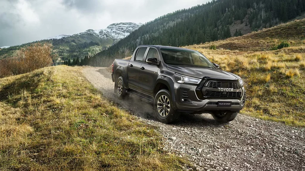 Toyota Hilux 2025: La pick-up híbrida que redefine la resistencia en Murcia