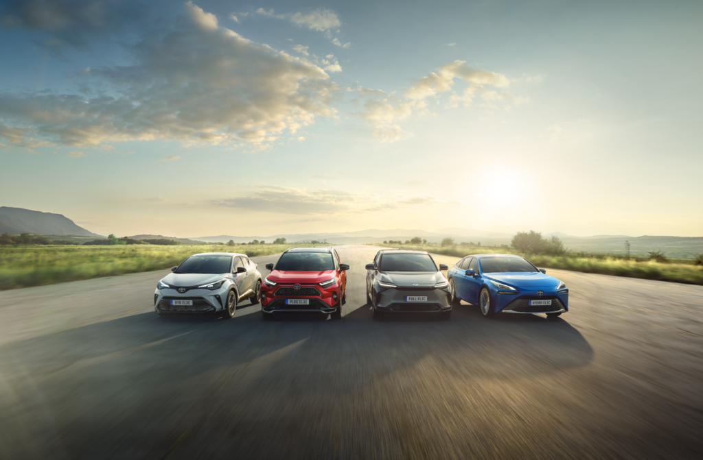 Toyota Safety Sense: 12 Innovaciones que Hacen Más Segura tu Conducción [2025]